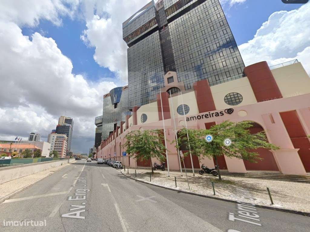 Prédio para construção em Campolide-12