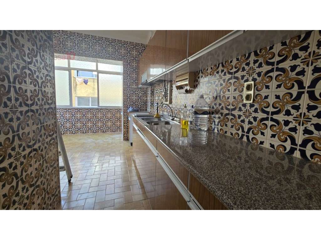 Apartamento T2, com varanda, para arrendar em Moscavide - Grande imagem: 5/20