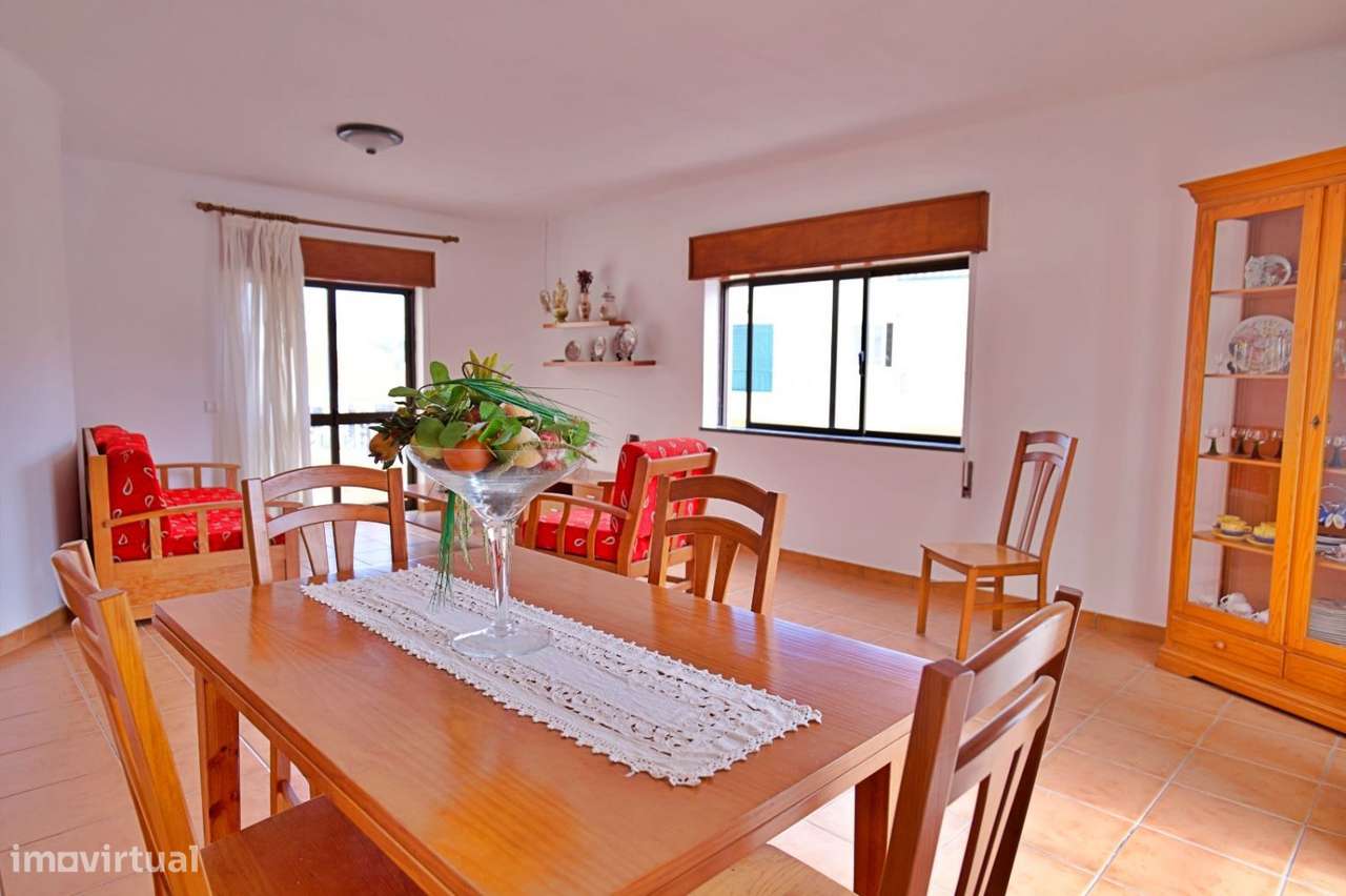 Moradia com Restaurante/café para venda na Estação de Silves-11