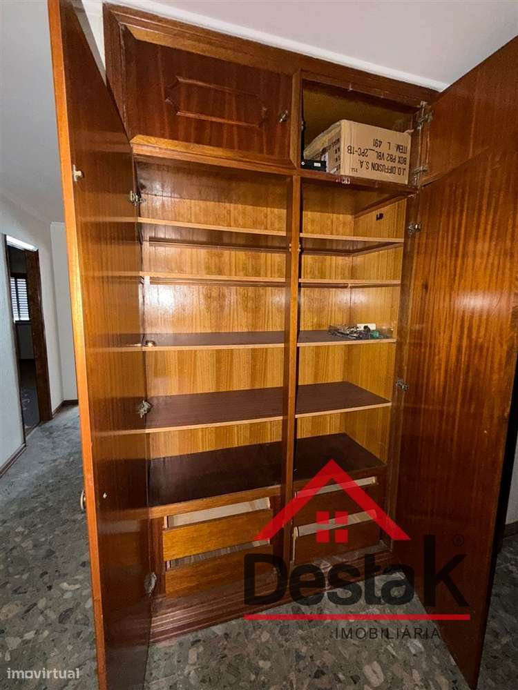 Apartamento T4 Venda em Massamá e Monte Abraão,Sintra-24