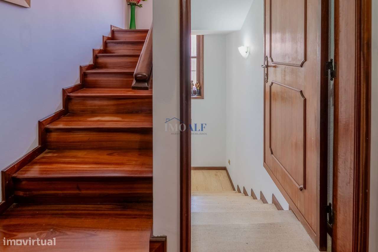 Moradia T5 em Santa Joana perto do centro de Aveiro-30