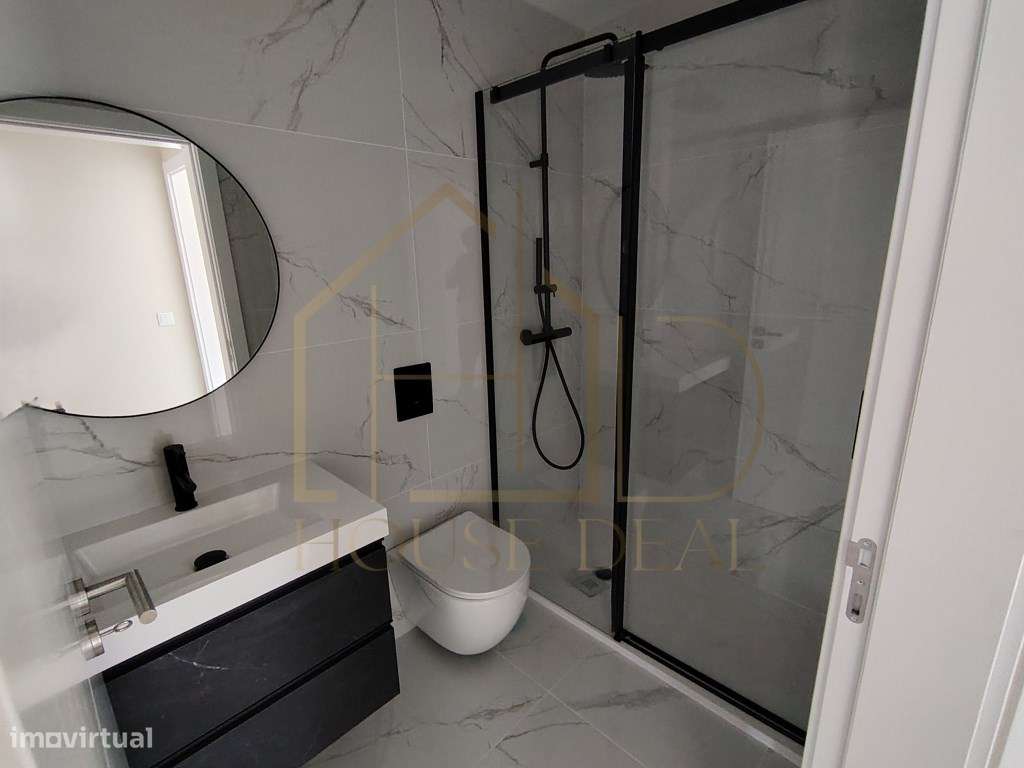 Magnífica Moradia T4 com Garagem e Piscina. Vendas de Azeitão-27