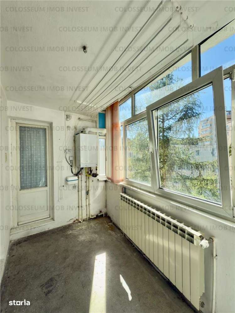 Apartament cu 3 camere, decomandat - zona Mircea cel Batran-9