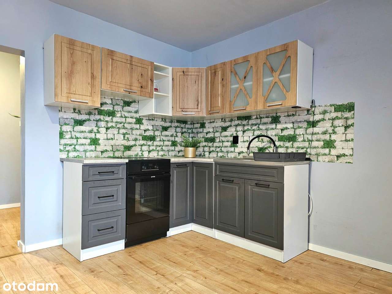 Dom wolnostojący z budynkiem gospodarczym-5