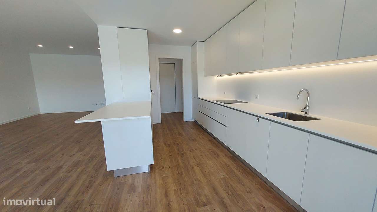 Apartamento T3 novo C/ box- Leiria-10