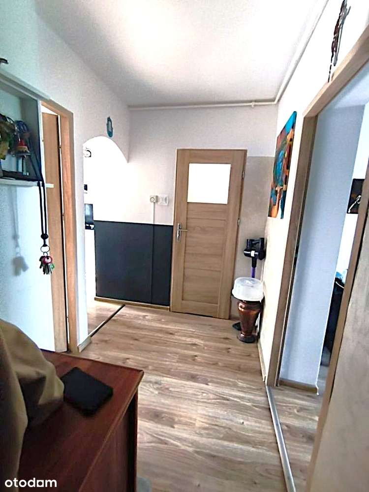 2 pokoje na I piętrze z balkonem i parkingiem w niskim bloku - BIELANY-3