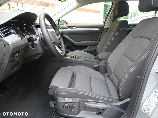 Volkswagen Passat 2.0 TSI Business DSG - 16