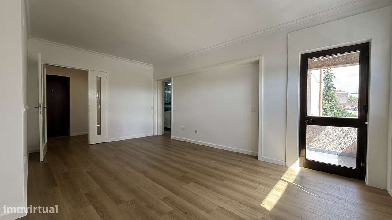 Apartamento T2 Remodelado, Rio Tinto-15