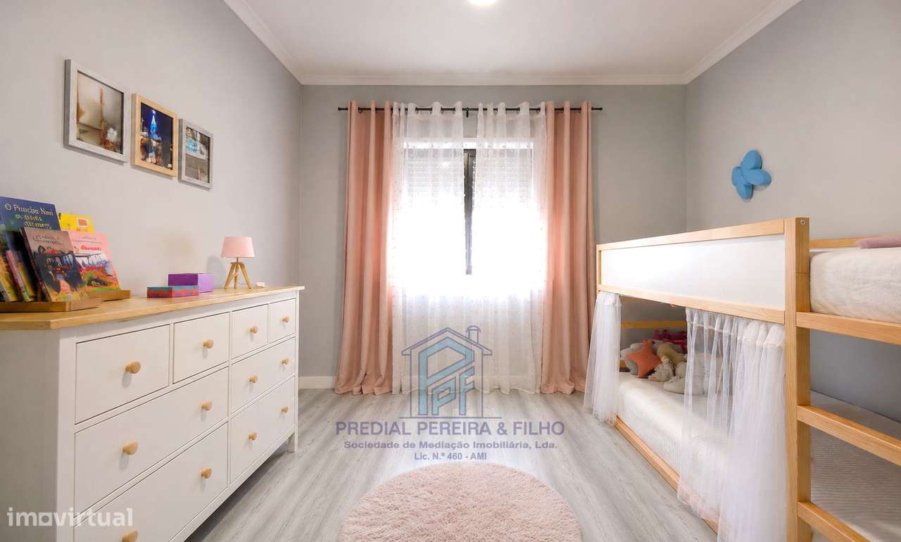 Apartamento T3 Remodelado - Fãnzeres / Portelinha-17