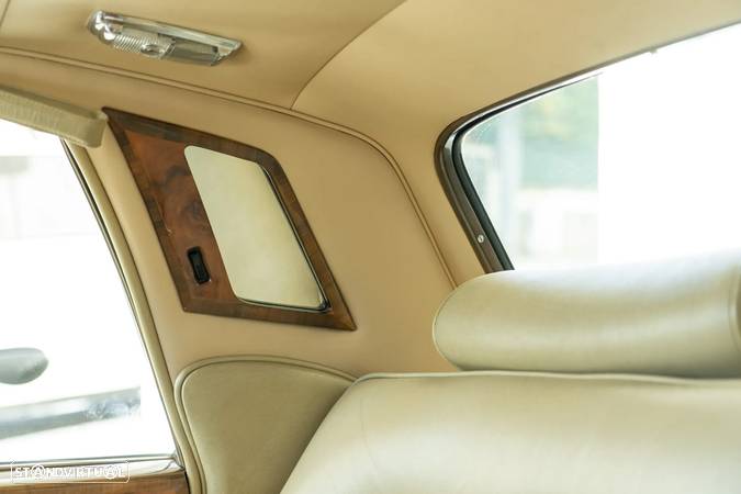 Rolls Royce Silver Shadow - 28