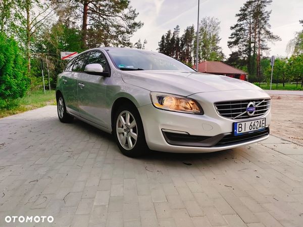Volvo V60 D3 Geartronic Business Edition - 1