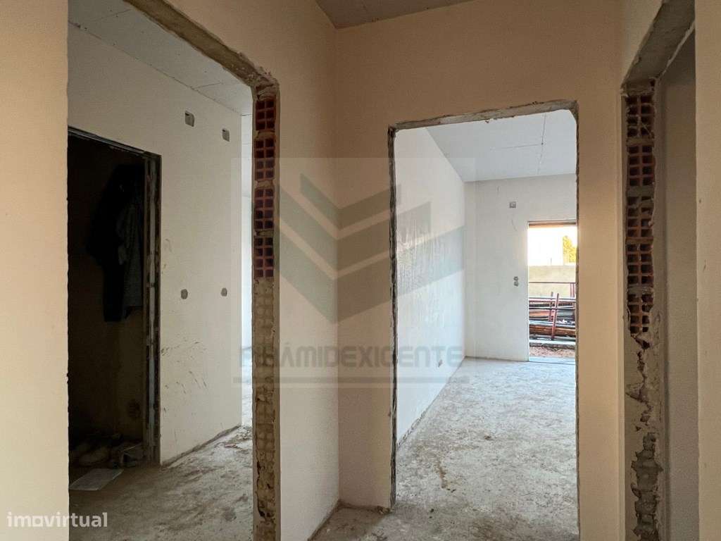 Moradia Isolada Urbanização Nova, 2 min. do Centro Moita-15