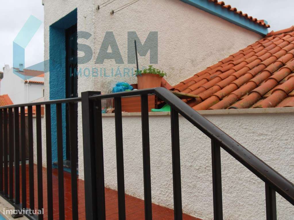 Moradia com Potencial de Investimento | Nazaré-19