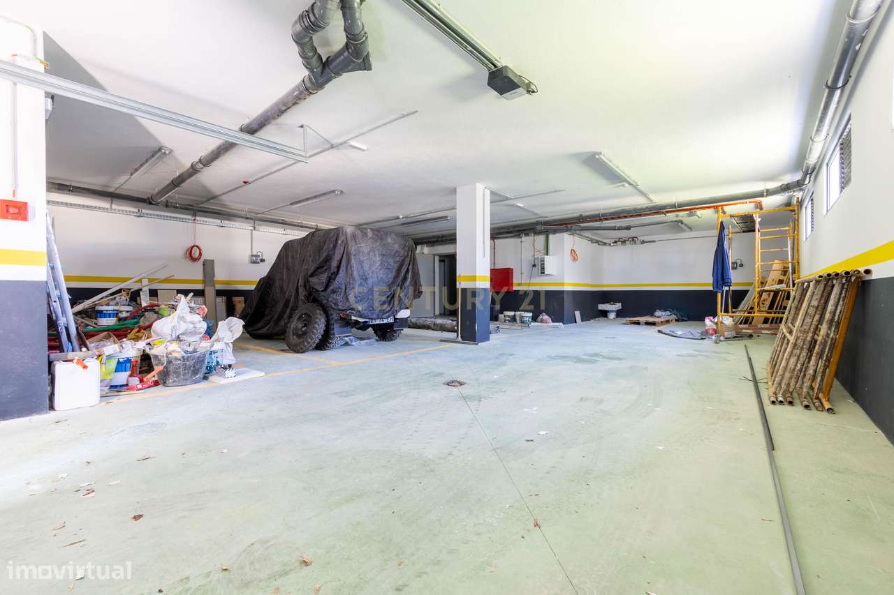 T5 Duplex | 2º Piso | Prédio novo | 1 Fração por piso-23