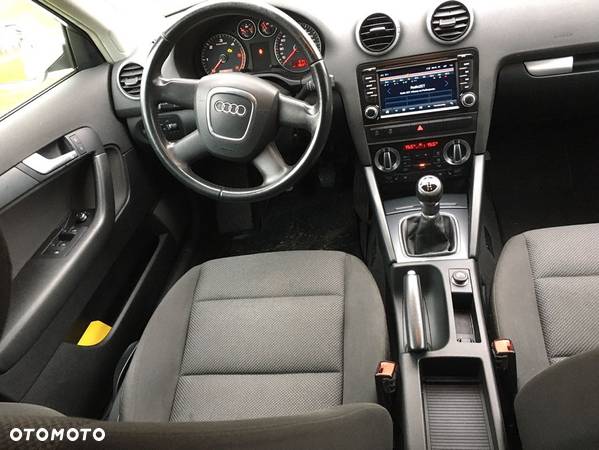 Audi A3 1.6 TDI Ambiente - 17