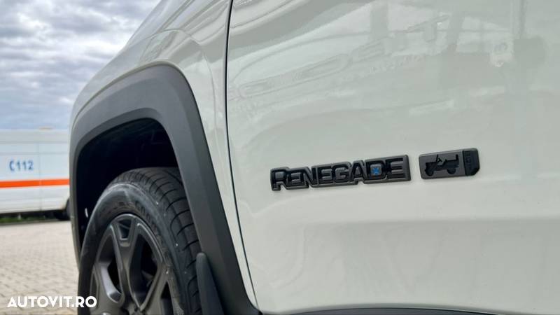Jeep Renegade - 12