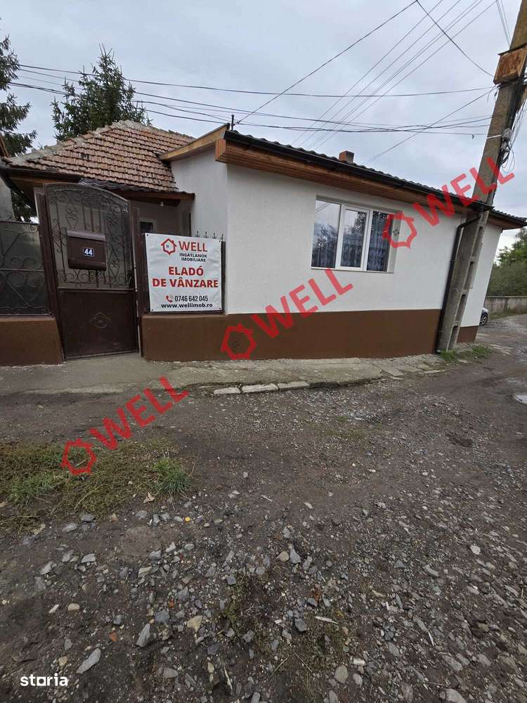 De vânzare casă familială în Baraolt, str. Apei - Imagine principală: 2/12