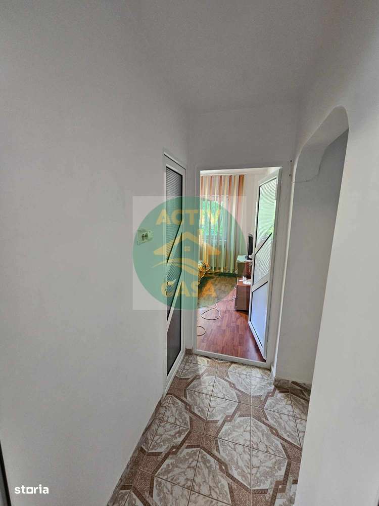 Apartament 3 camere, zona Piata Mare - Imagine principală: 3/8