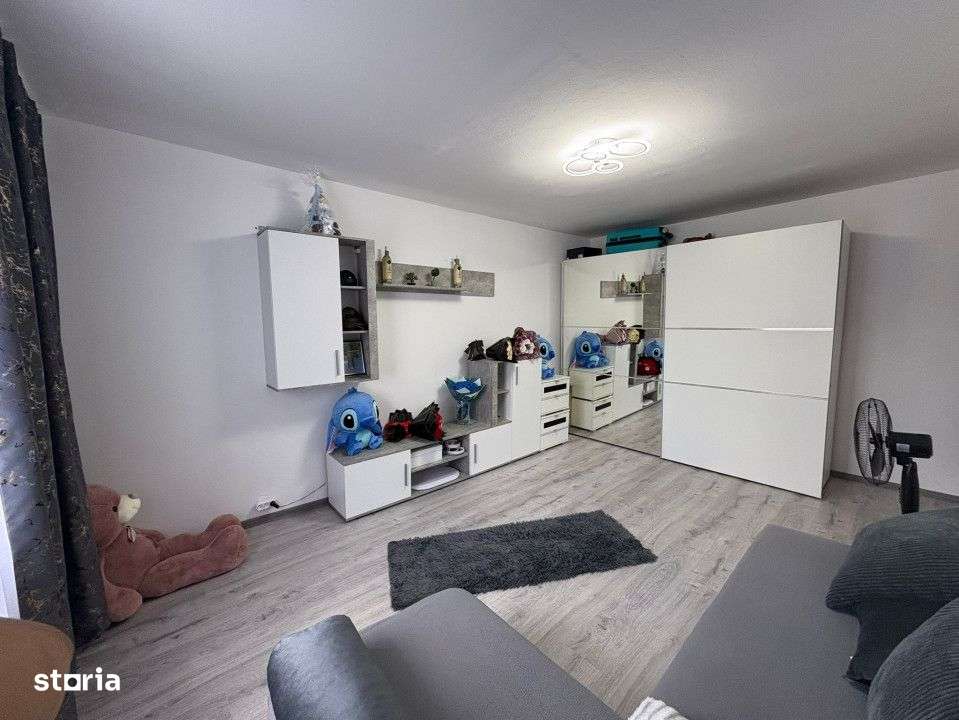 Apartament 2 camere et. 1 *mobilat-utilat* - Rovinari - Imagine principală: 4/9