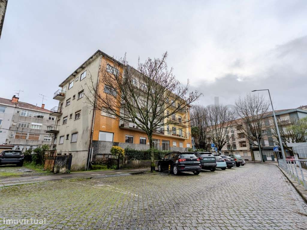 Vende-se T6+1 Braga À Av. Liberdade - Grande imagem: 4/43