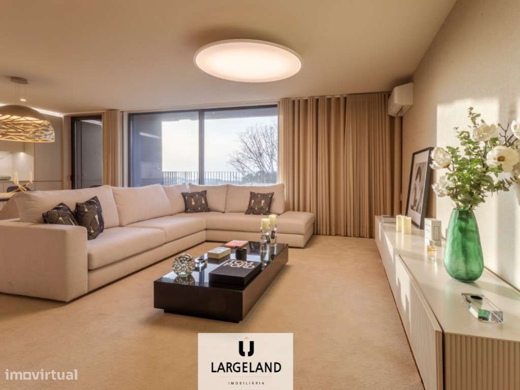 Apartamento T4 - Duplex - Porto - Grande imagem: 2/15