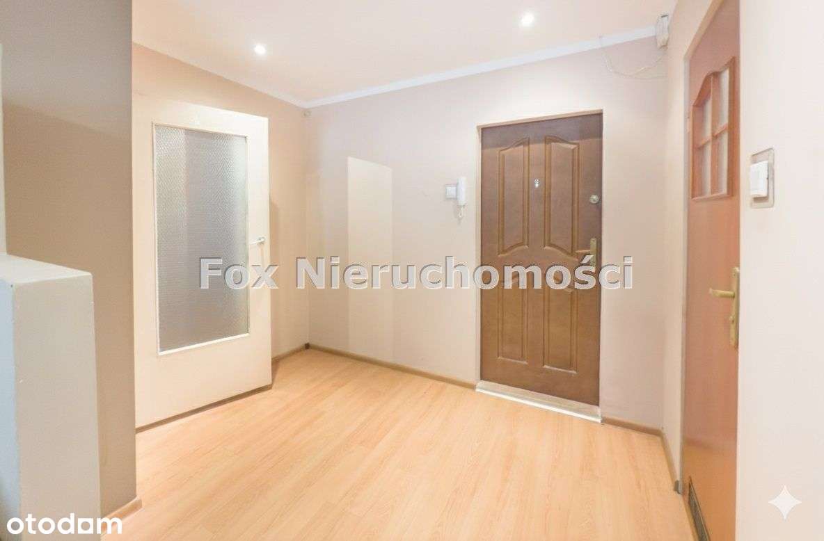 Słoneczne 2 pokoje na 1 piętrze w niskim bloku-8