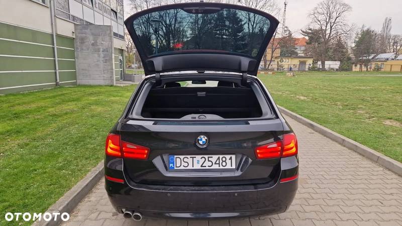 BMW Seria 5 520d Touring - 14