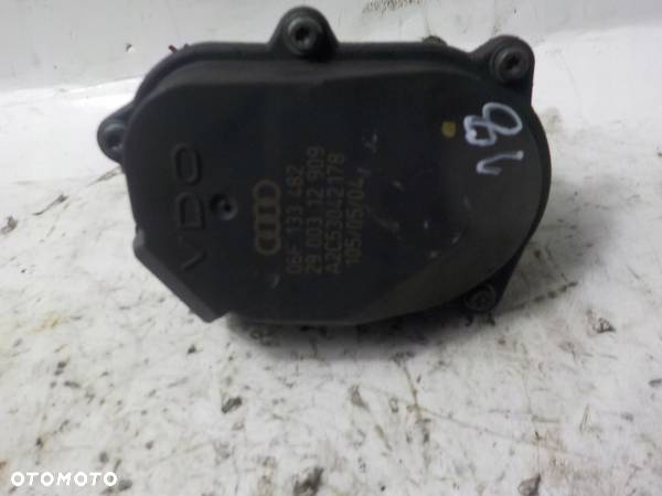 AUDI A6 C6 A4 B7 2.0 TFSI NASTAWNIK KOLEKTORA 06F133482 - 1