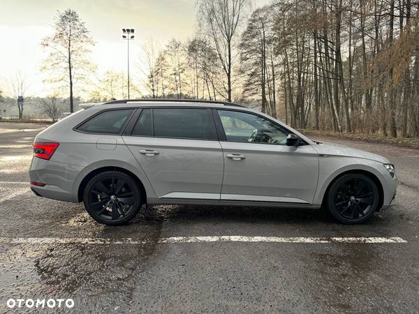 Skoda Superb 2.0 TDI SCR 4x4 Sportline DSG - 10