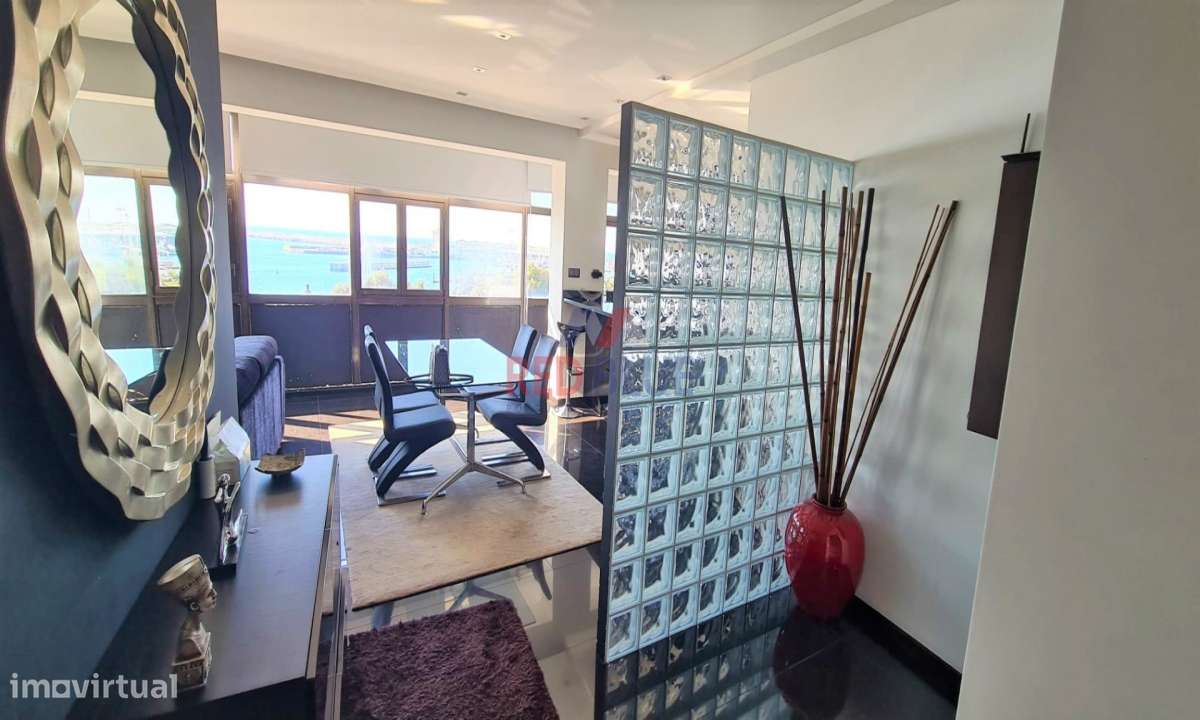 APARTAMENTO T2, 1ª LINHA DE MAR, PÓVOA DE VARZIM - Grande imagem: 3/18