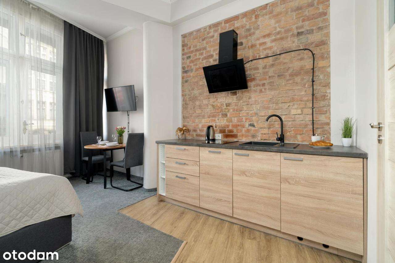 Wystawiam fakturę-  100m2 ul. Głogowska 39 podzielone na 4 apartamenty - Pełny obrazek: 1/20