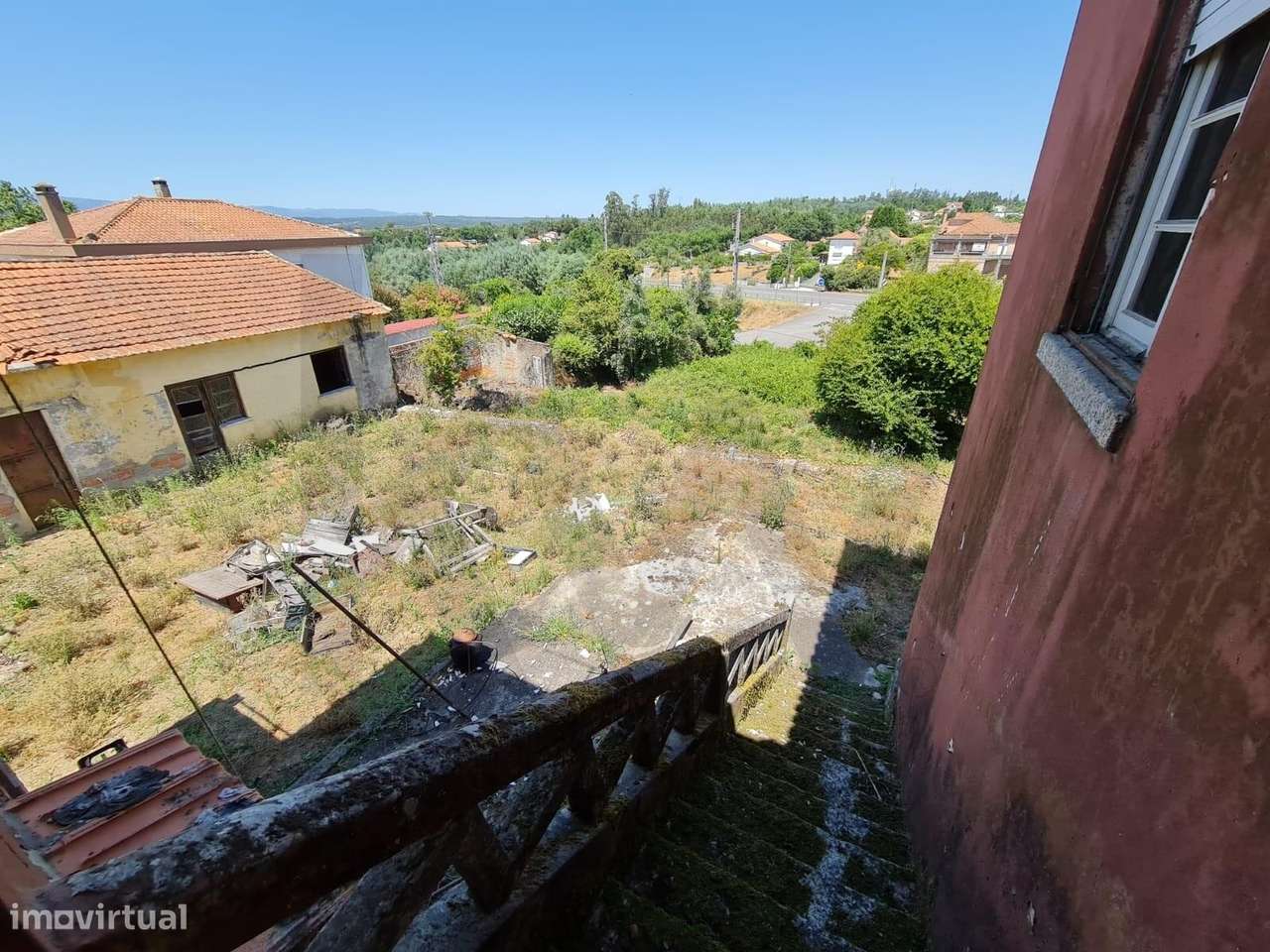 Moradia  com Terreno Urbano e Rústico  | 3.147 m2 |  Vimieiro, Santa C-41