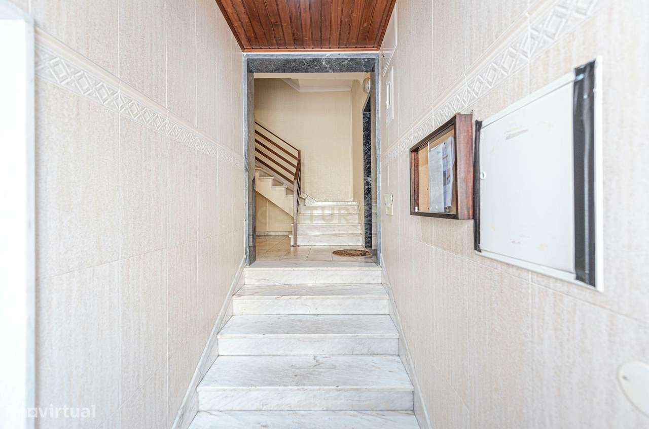 Excelente Apartamento T2  na Sobreda-23
