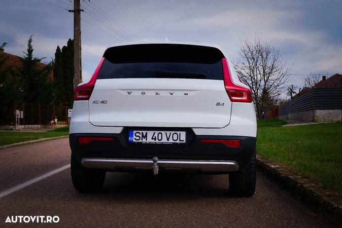 Volvo XC 40 B4 AT8 AWD Mild Hybrid Inscription - 5