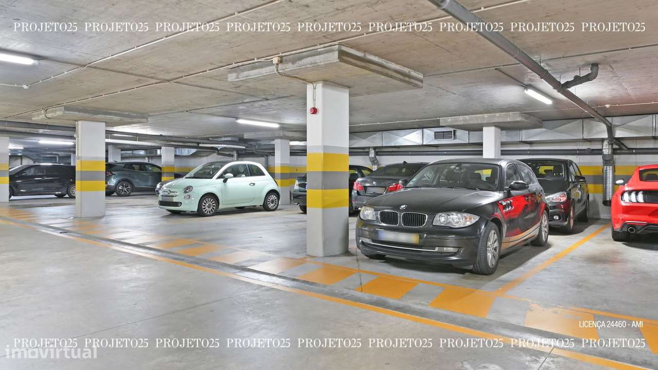 T2 C/ Terraço Privativo em Condº Fechado com piscina  - Casa da Música-28