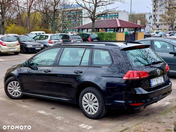 Volkswagen Golf 1.6 TDI DPF BlueMotion Technology DSG Trendline - 4