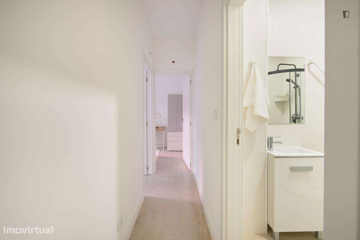 Quarto - localizado em Olaias Lisbon - Grande imagem: 2/10