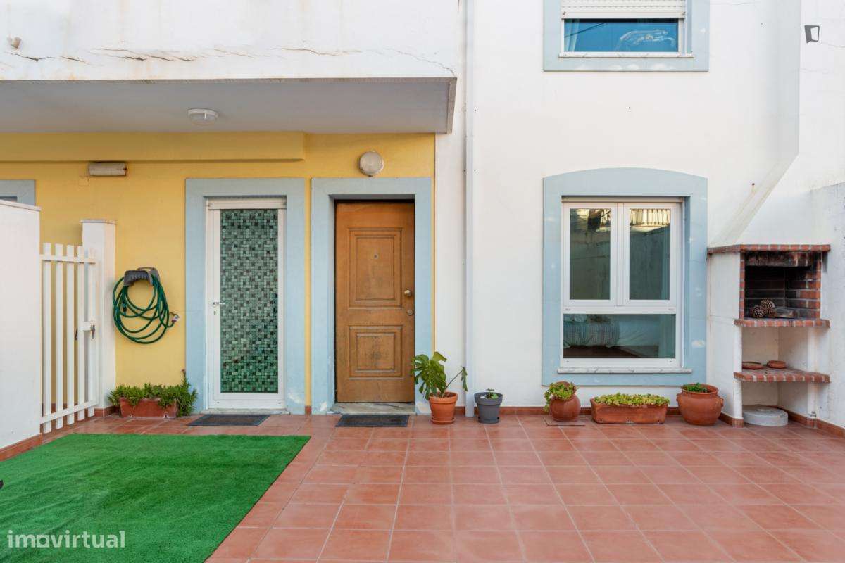 Apartamento com 2 quartos - localizado em Torres vedras - Grande imagem: 4/7