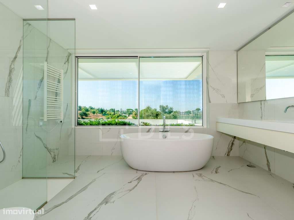 Moradia T5 nova, com piscina, no sítio dos quartos, Loulé - Grande imagem: 5/57