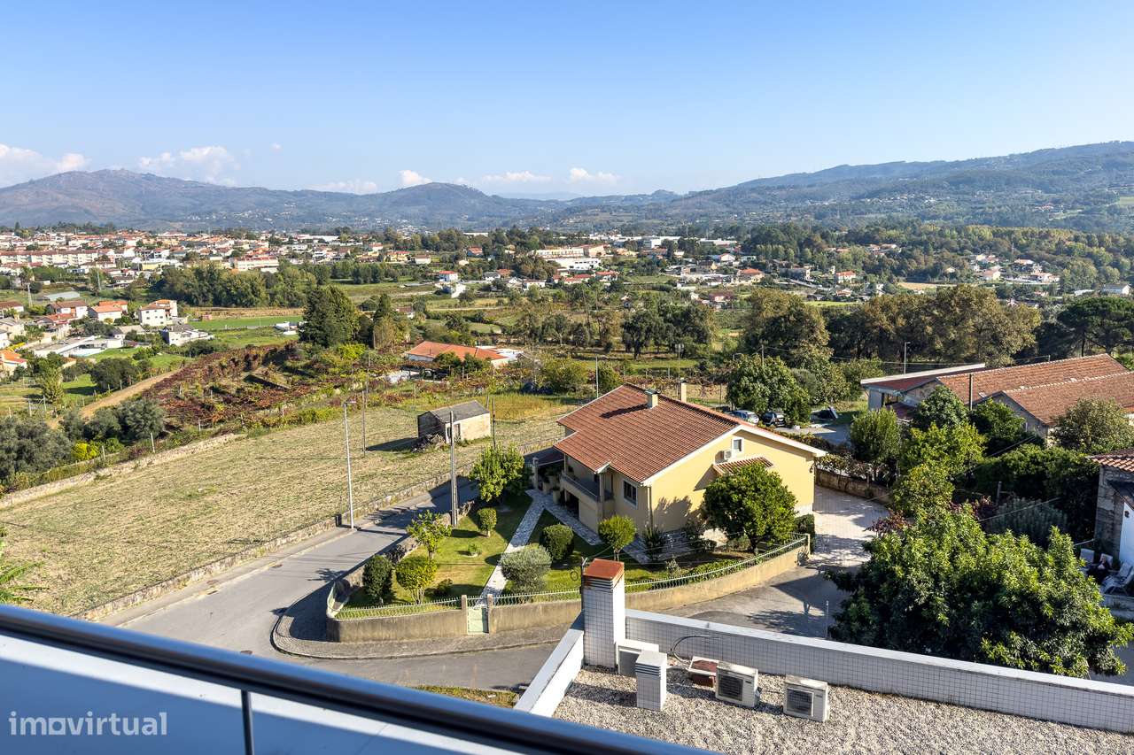Apartamento T2 com Terraço e Garagem Fechada – Ferreiros, Amares-29