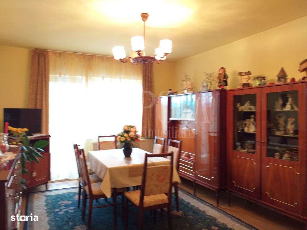 Casa 8 camere de vanzare in Someseni, Cluj Napoca - Imagine principală: 5/11