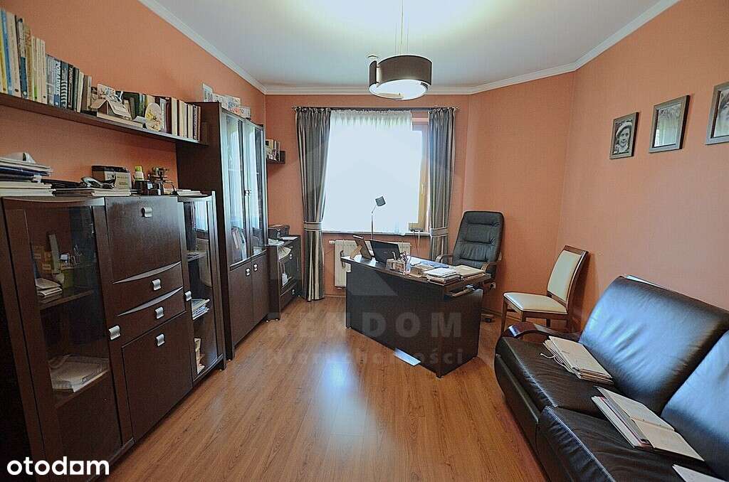 Wyjątkowy dom z atrium-12