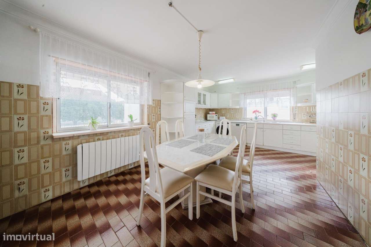 Moradia Independente T4 com Lote de 1.000 m2 em Fernão Ferro-24