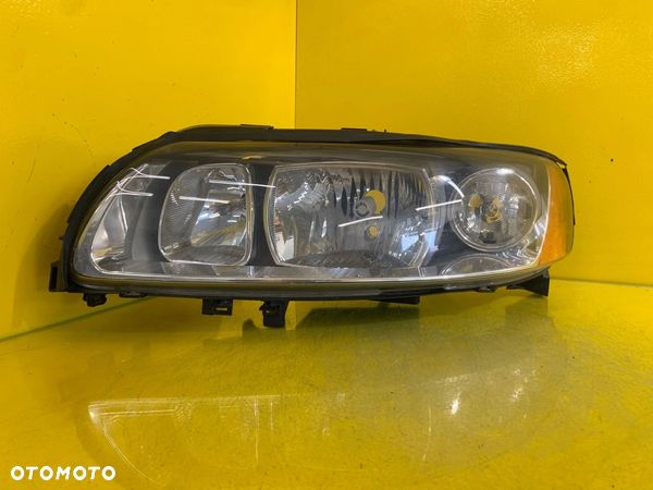 LAMPA LEWA Volvo S60 I V70 II LIFT 30698835 - 1