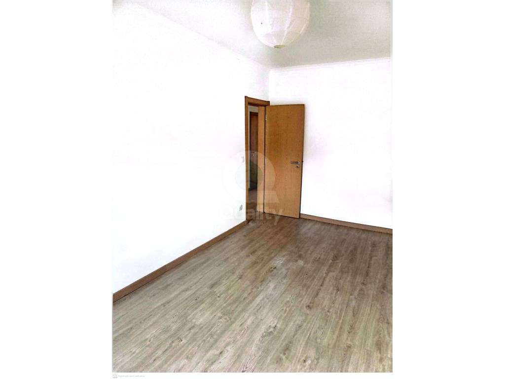 T2 Zona Central na Baixa da Banheira-10