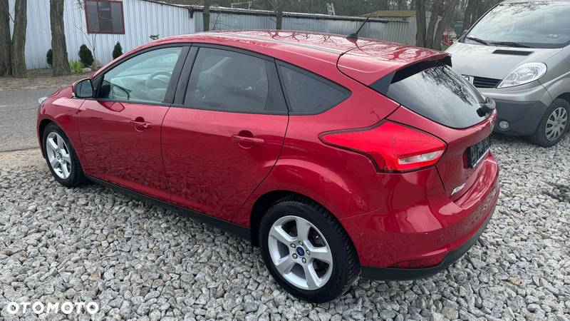 Ford Focus 1.5 TDCi DPF Start-Stopp-System Titanium - 6