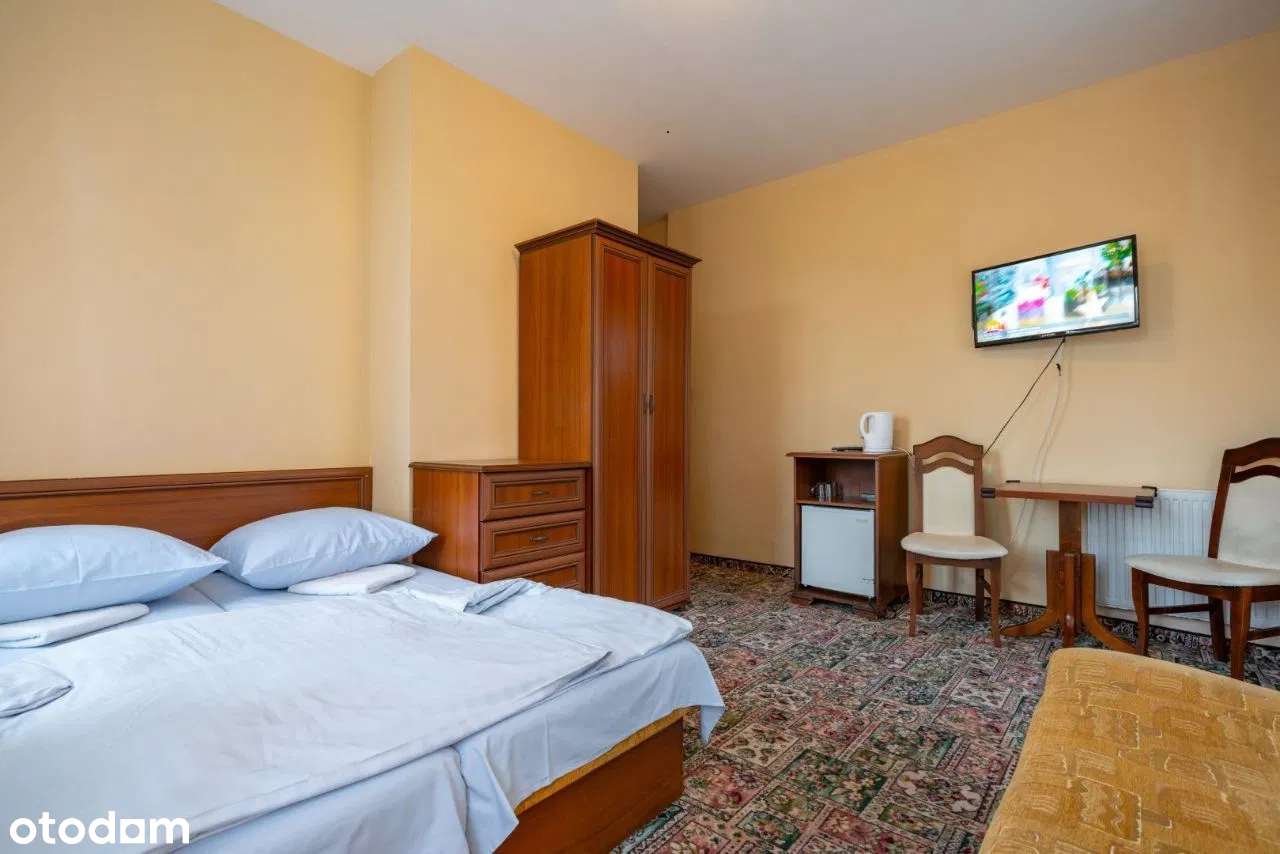 DOCHODOWY PENSJONAT PRZY DEPTAKU-5