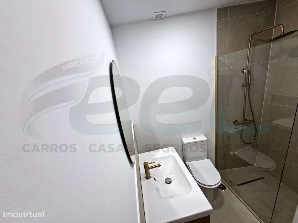 Apartamento T2 c/ terraço-27