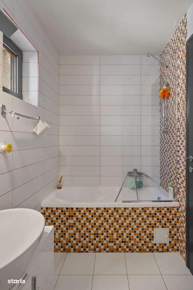 Vanzare vila individuala cu piscina, Berceni Macului-17