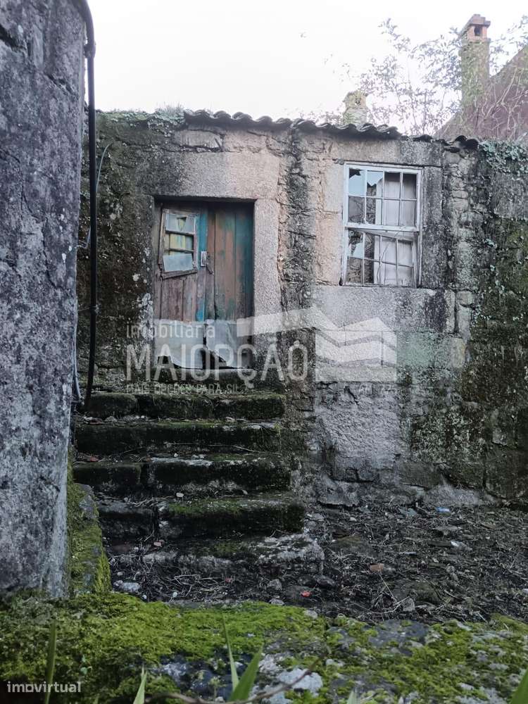 Moradia para recuperar - Grande imagem: 4/6